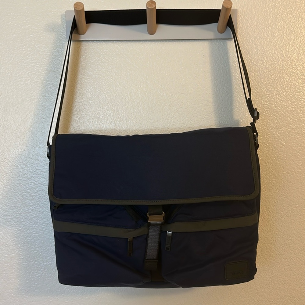 Tumi Expandable laptop bag